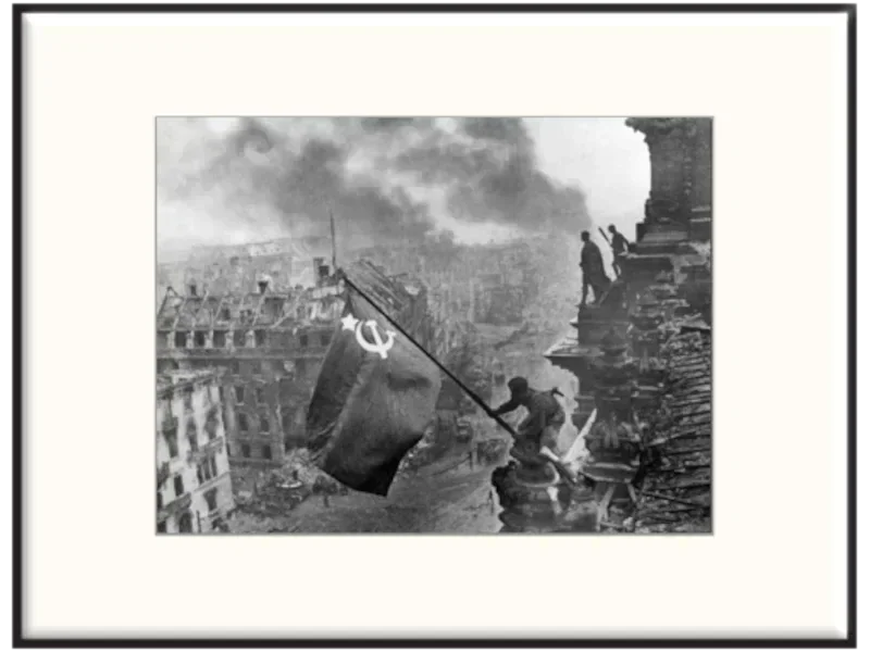 Von Moscow nach Berlin - Der Soviet Capa - apheum.com