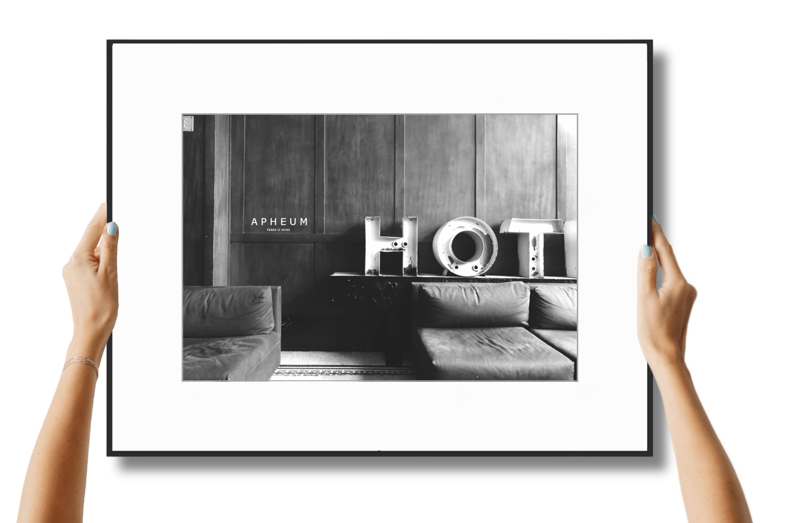 Digital Fine-Art Frame-L mit modernem Design und hochwertigem Schwarz-Weiß-Bild für stilvolle Dekoration
