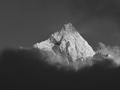 
Là où résident les dieux – Le monde des montagnes en noir et blanc