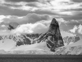 
Là où résident les dieux – Le monde des montagnes en noir et blanc