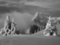 
Là où résident les dieux – Le monde des montagnes en noir et blanc