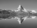 
Là où résident les dieux – Le monde des montagnes en noir et blanc