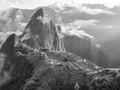 
Là où résident les dieux – Le monde des montagnes en noir et blanc
