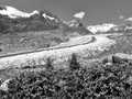 
Là où résident les dieux – Le monde des montagnes en noir et blanc