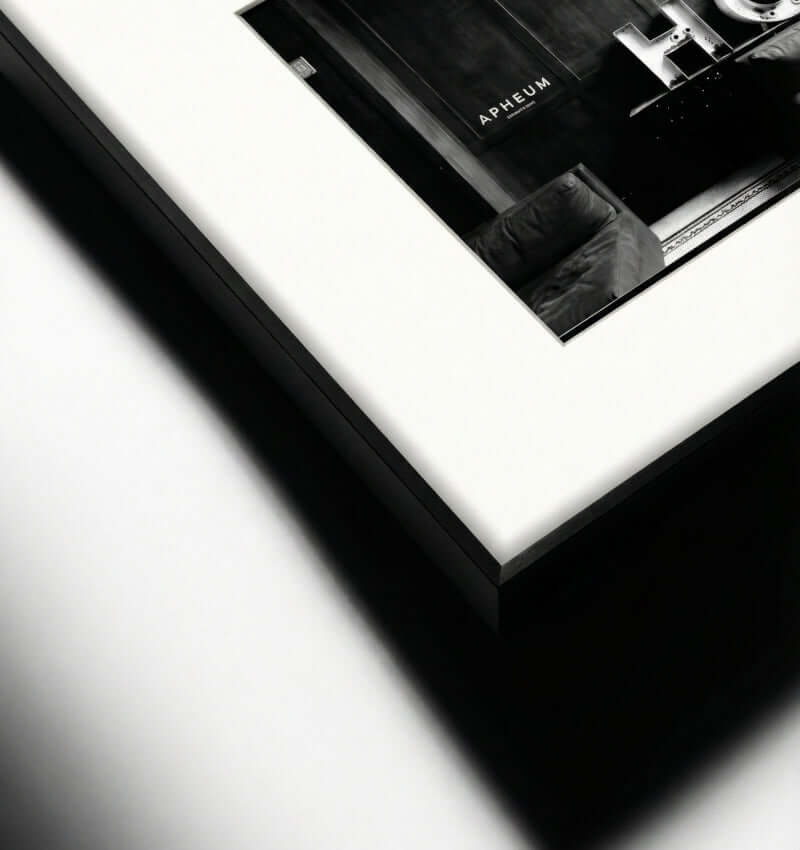 Frame S – E-Ink Picture Frame + Private Collection Lifetime License